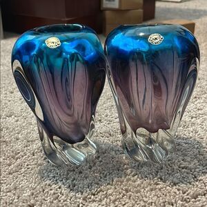 Elegant Blue and Purple Gradient Vases